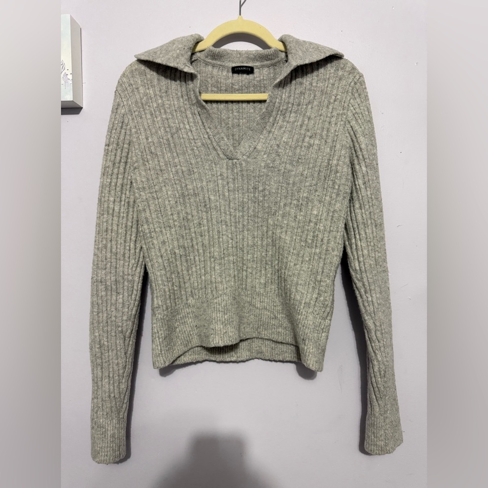 Dynamite Gray V-Neck , collar Ribbed Sweater